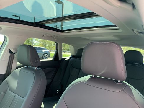 New 2026 Audi Q3 quattro 2.0T AWD/4WD image 11