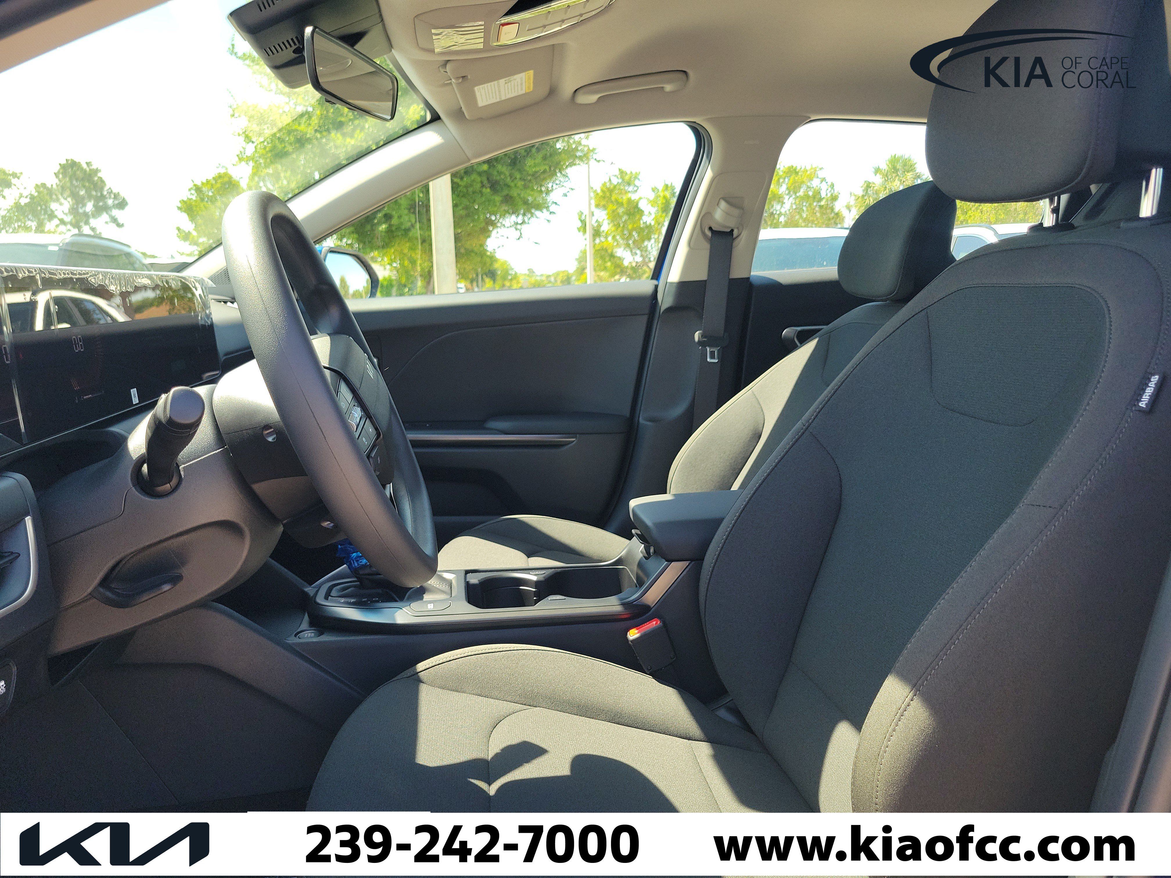 New 2026 Kia K4 FWD image 25