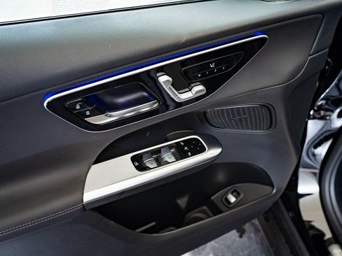 Certified 2026 Mercedes-Benz GLC 300 4MATIC image 22