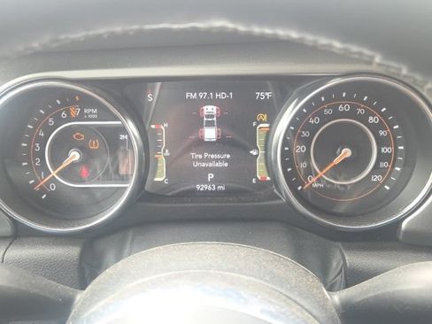 Used 2022 Jeep Gladiator Overland w/ LED Lighting Group AWD/4WD image 42
