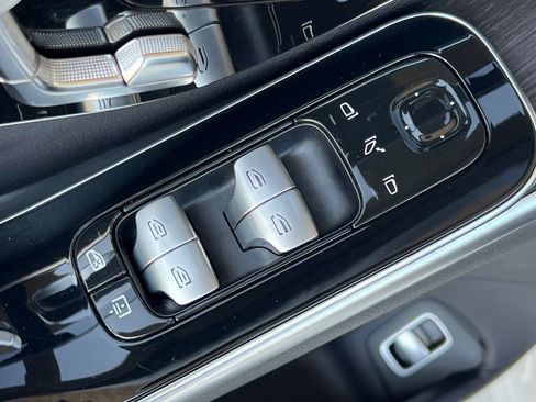 Certified 2022 Mercedes-Benz S 500 4MATIC image 13