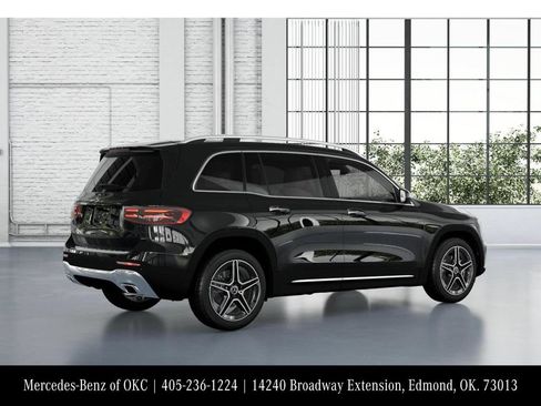 Used 2026 Mercedes-Benz GLB 250 image 20