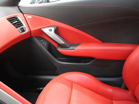 Used 2017 Chevrolet Corvette Z06 RWD image 13