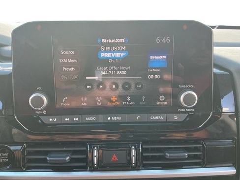 Used 2025 Nissan Pathfinder SV AWD/4WD image 23