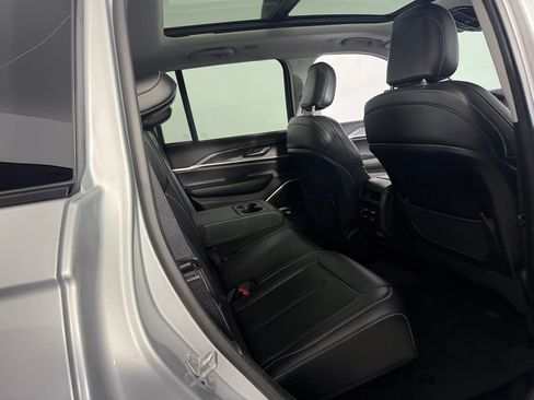 Used 2023 Jeep Grand Cherokee 4WD 4xe image 28
