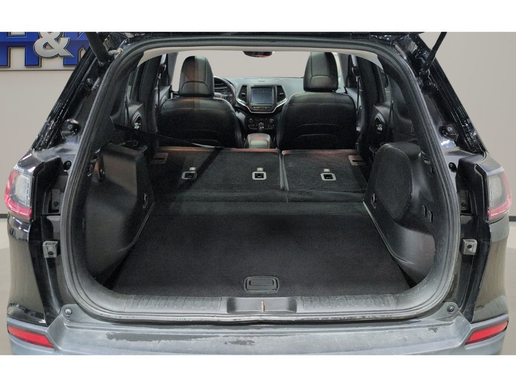 Used 2019 Jeep Cherokee Trailhawk AWD/4WD image 27