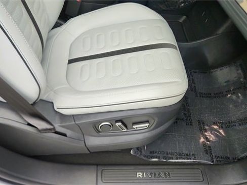 Used 2024 Rivian R1S Adventure image 23