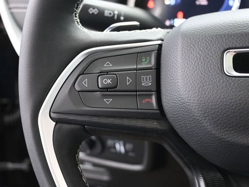 New 2025 Jeep Grand Cherokee L Altitude image 33