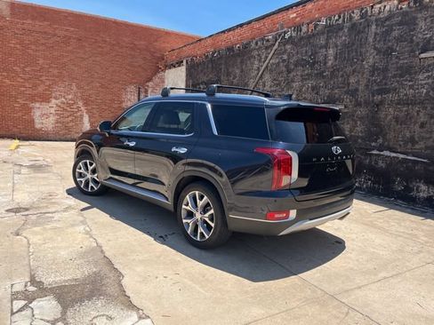 Used 2021 Hyundai Palisade SEL FWD image 3