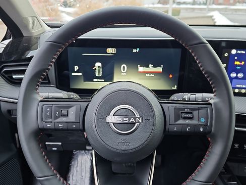 New 2026 Nissan Kicks SR w/ Cold Weather Package image 13