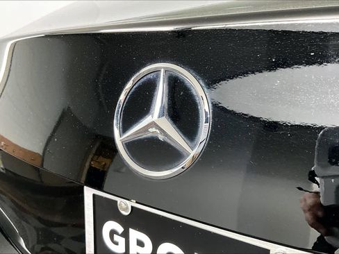 Used 2025 Mercedes-Benz C 300 4MATIC Sedan image 29