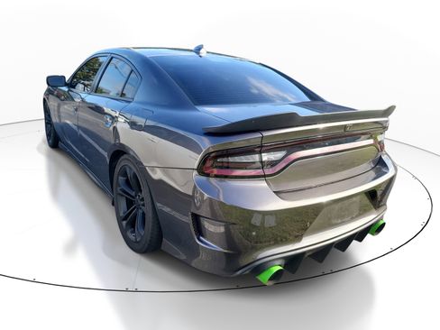 Used 2022 Dodge Charger R/T RWD image 5