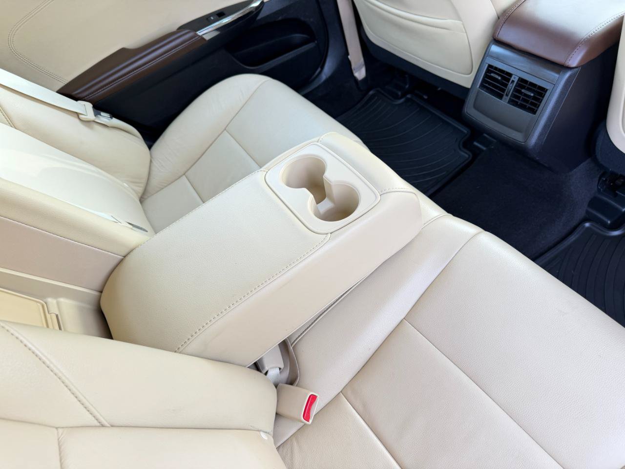 Used 2016 Toyota Avalon XLE Premium FWD image 37