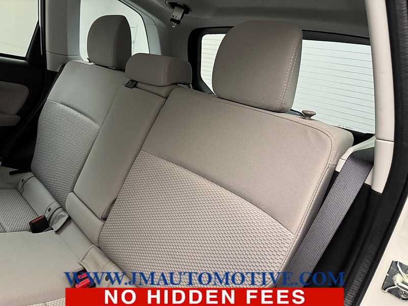 Used 2017 Subaru Forester 2.5i Premium w/ All-Weather Package AWD/4WD image 16