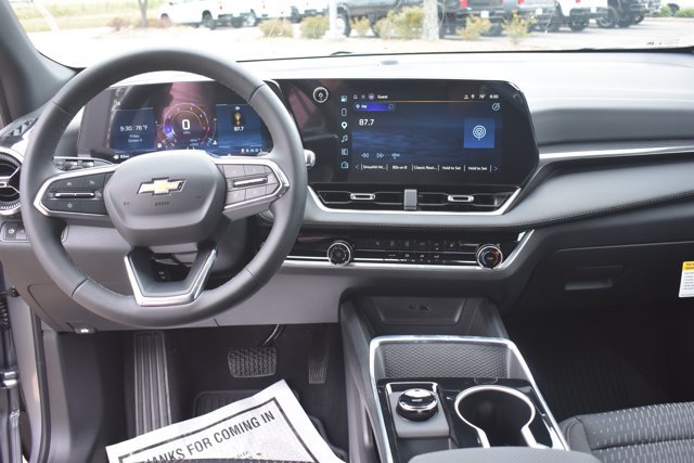 New 2027 Chevrolet Equinox LT w/ Safety and Technology Package FWD image 17