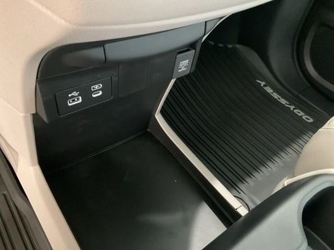 New 2026 Honda Odyssey EX-L image 14