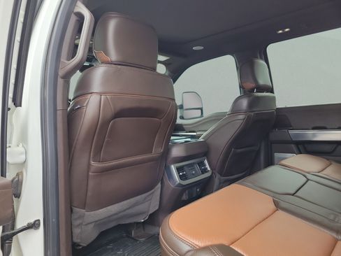Used 2023 Ford F250 King Ranch w/ Chrome Package AWD/4WD image 11