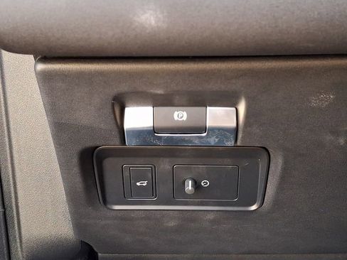 Used 2021 Land Rover Discovery Sport S image 28