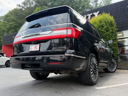 Used 2020 Lincoln Navigator Black Label w/ Cargo Convenience Package AWD/4WD image 13