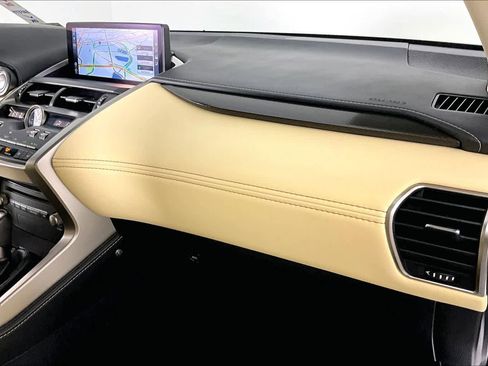 Used 2018 Lexus NX 300 FWD image 17