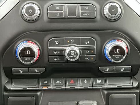 Used 2021 GMC Sierra 1500 SLE AWD/4WD image 14