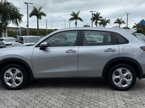Used 2024 Honda HR-V LX image 3