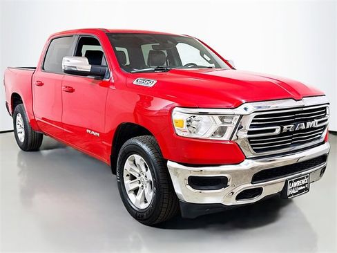 Used 2024 RAM 1500 Laramie image 3