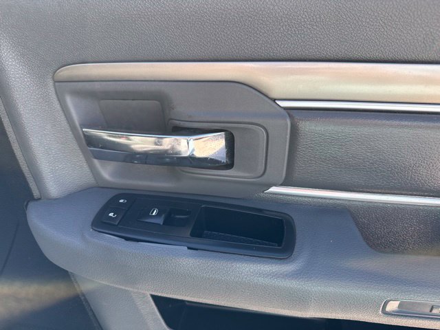 Used 2013 RAM 1500 Lone Star AWD/4WD image 17