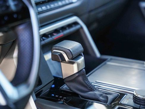 Certified 2023 Toyota Sequoia Platinum image 22