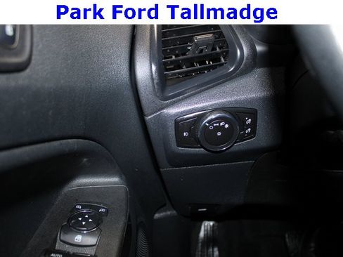 Used 2018 Ford EcoSport SE image 18