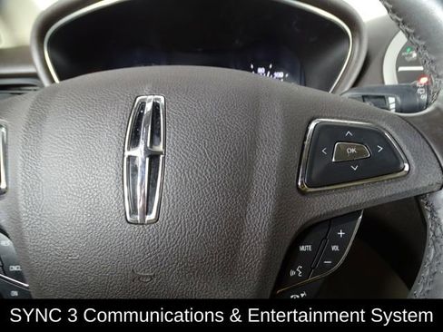 Used 2019 Lincoln MKC Select w/ Select Plus Package image 25