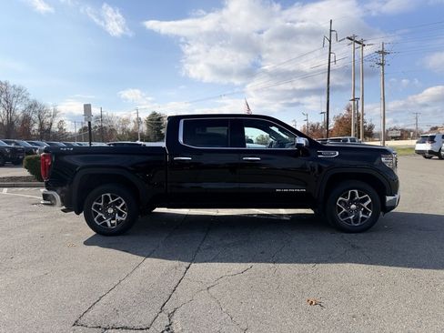 Used 2023 GMC Sierra 1500 SLT w/ SLT Convenience Package image 8