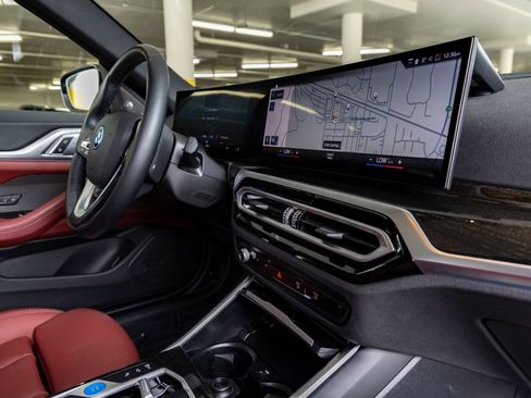 Used 2023 BMW i4 eDrive35 RWD image 29
