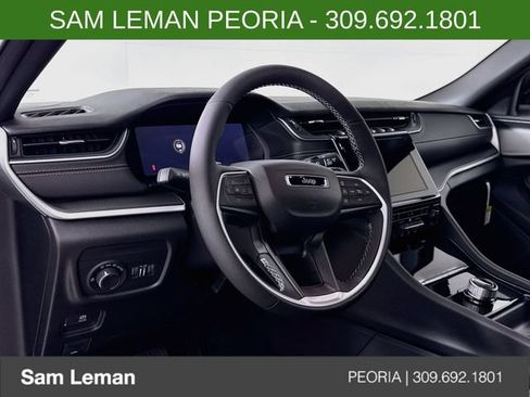 New 2026 Jeep Grand Cherokee L 4WD image 9