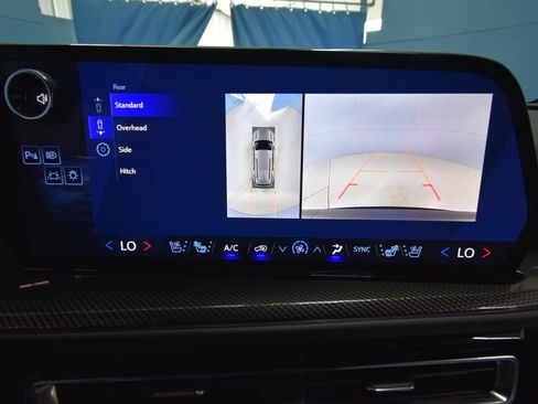Used 2026 Chevrolet Traverse High Country w/ LPO, Floor Liner Package FWD image 17