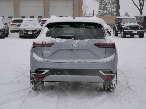 Used 2023 Buick Envision Essence image 7