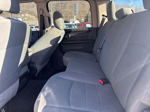 Used 2018 RAM 2500 Tradesman w/ Chrome Appearance Group image 13