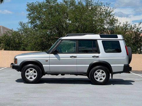 Used 2004 Land Rover Discovery S AWD/4WD image 3