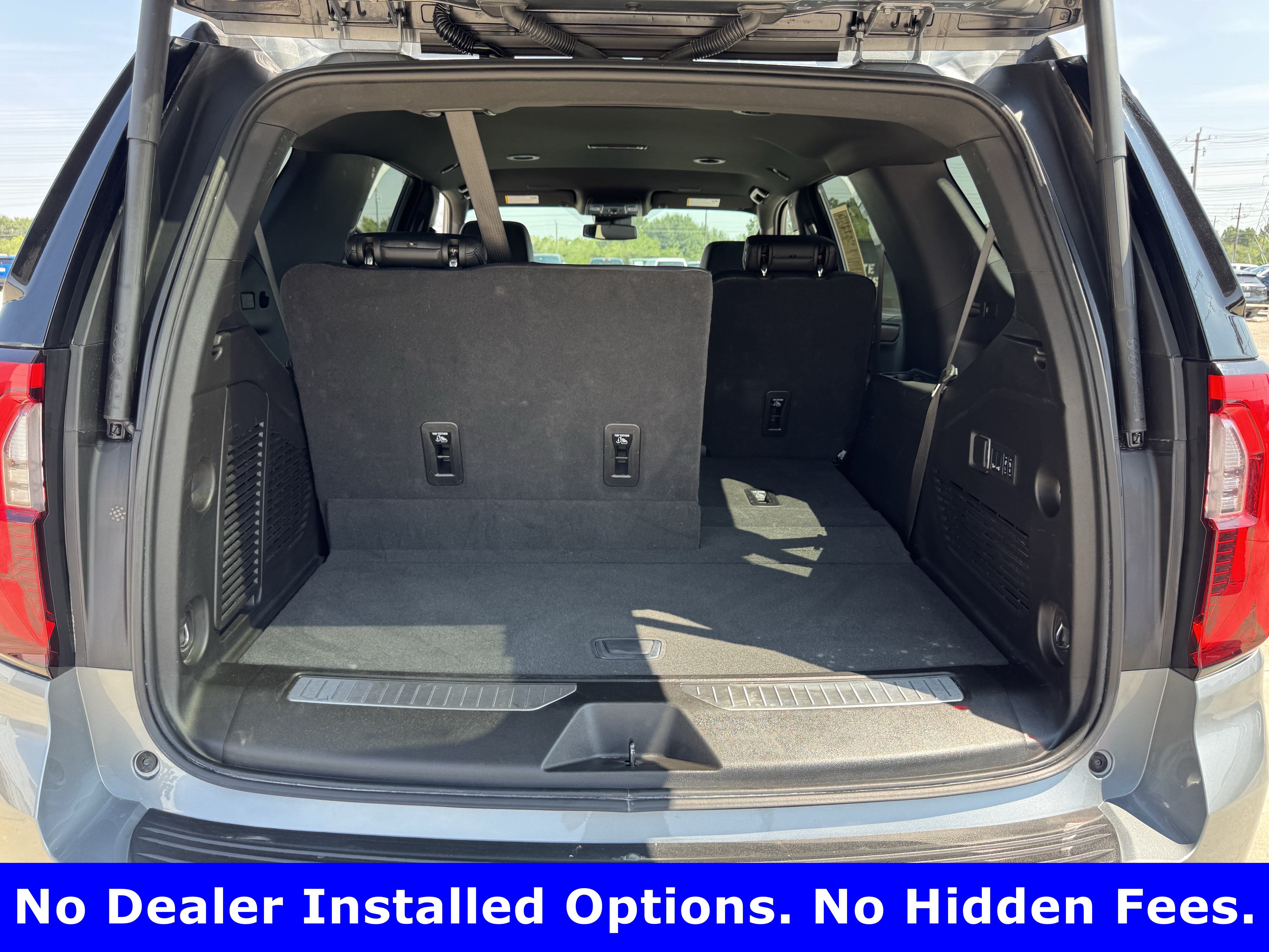 Used 2025 GMC Yukon Denali AWD/4WD image 26