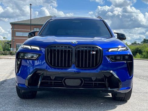Used 2025 BMW X7 M60i AWD/4WD image 2
