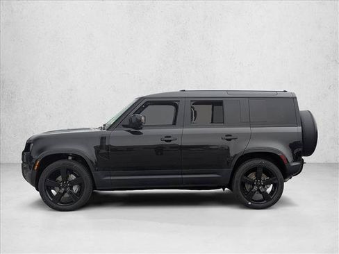 Used 2026 Land Rover Defender 110 S AWD/4WD image 5