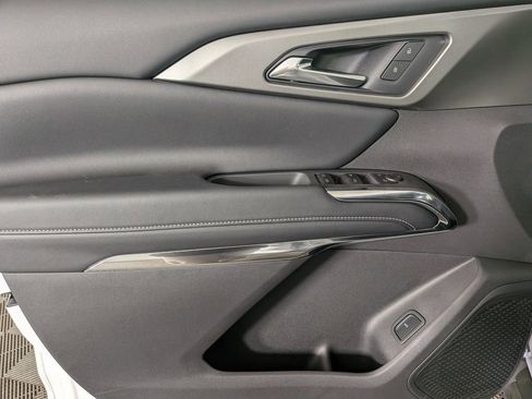 New 2026 Chevrolet Traverse LT w/ Driver Confidence Package image 15