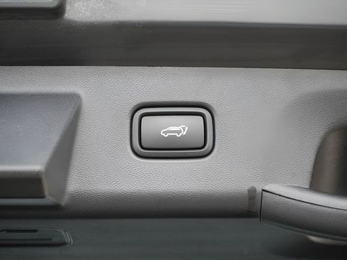 Certified 2024 Hyundai Tucson Limited AWD/4WD image 11