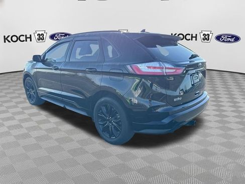 Used 2023 Ford Edge SE w/ Black Appearance Package image 6