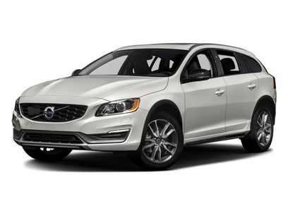 Used 2018 Volvo V60 T5 Cross Country w/ Convenience Package