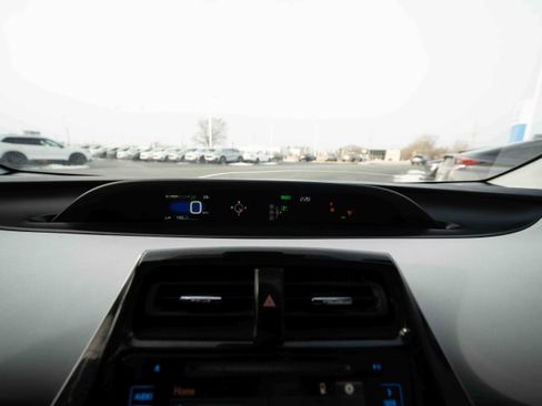 Used 2017 Toyota Prius Four image 15