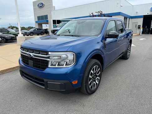 Used 2024 Ford Maverick Lariat AWD/4WD image 4
