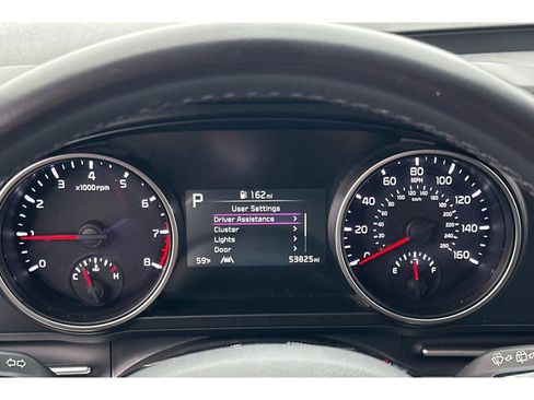 Used 2024 Kia Carnival LX image 26