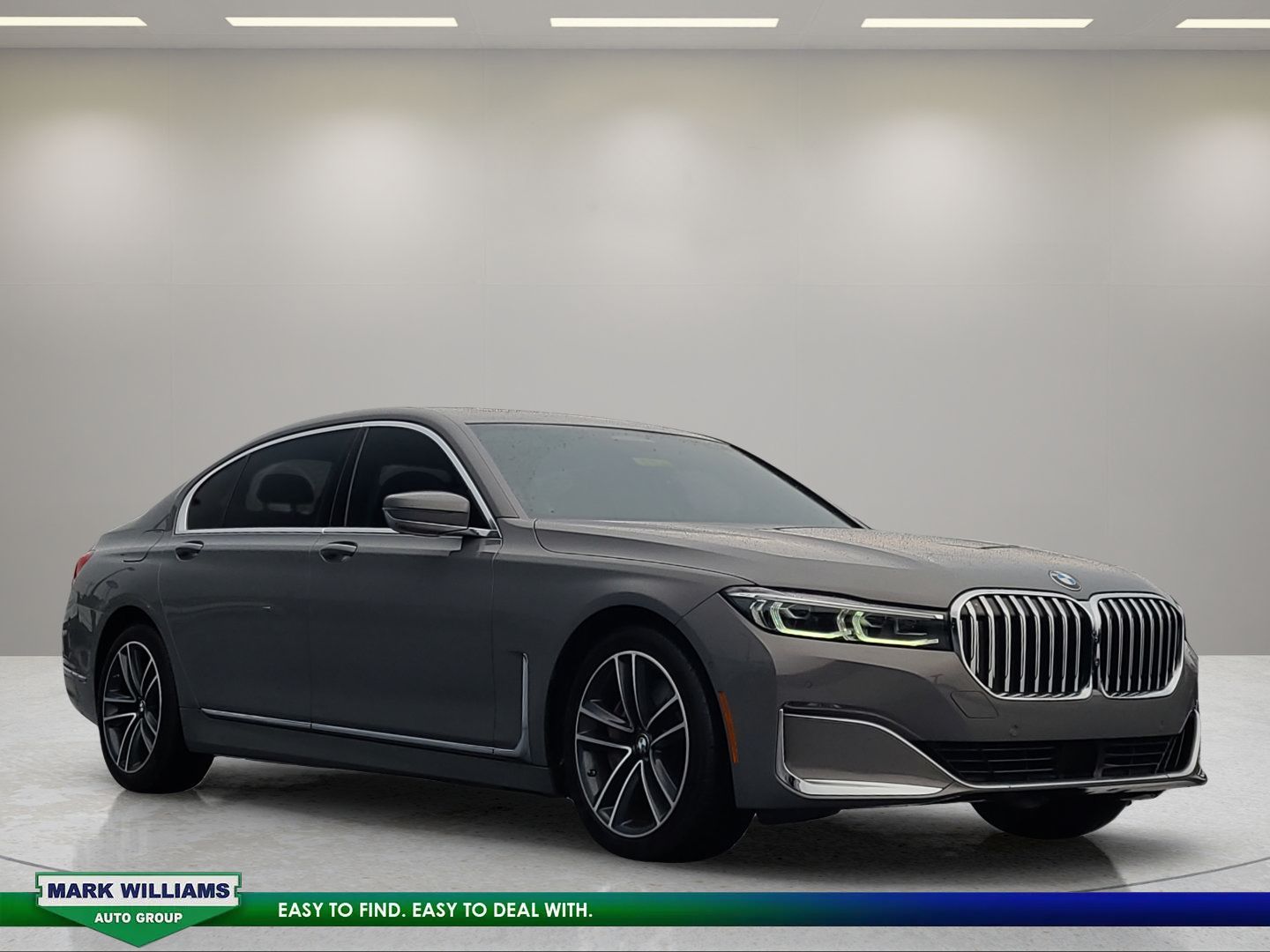 Used 2022 BMW 750i xDrive w/ Executive Package AWD/4WD image 1