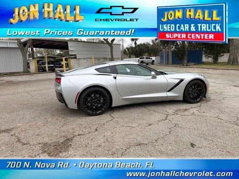 Used 2019 Chevrolet Corvette Stingray Coupe w/ 1LT image 12